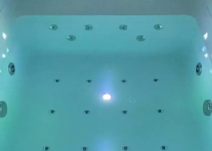 Maximo Con Vasca Idromassaggio *